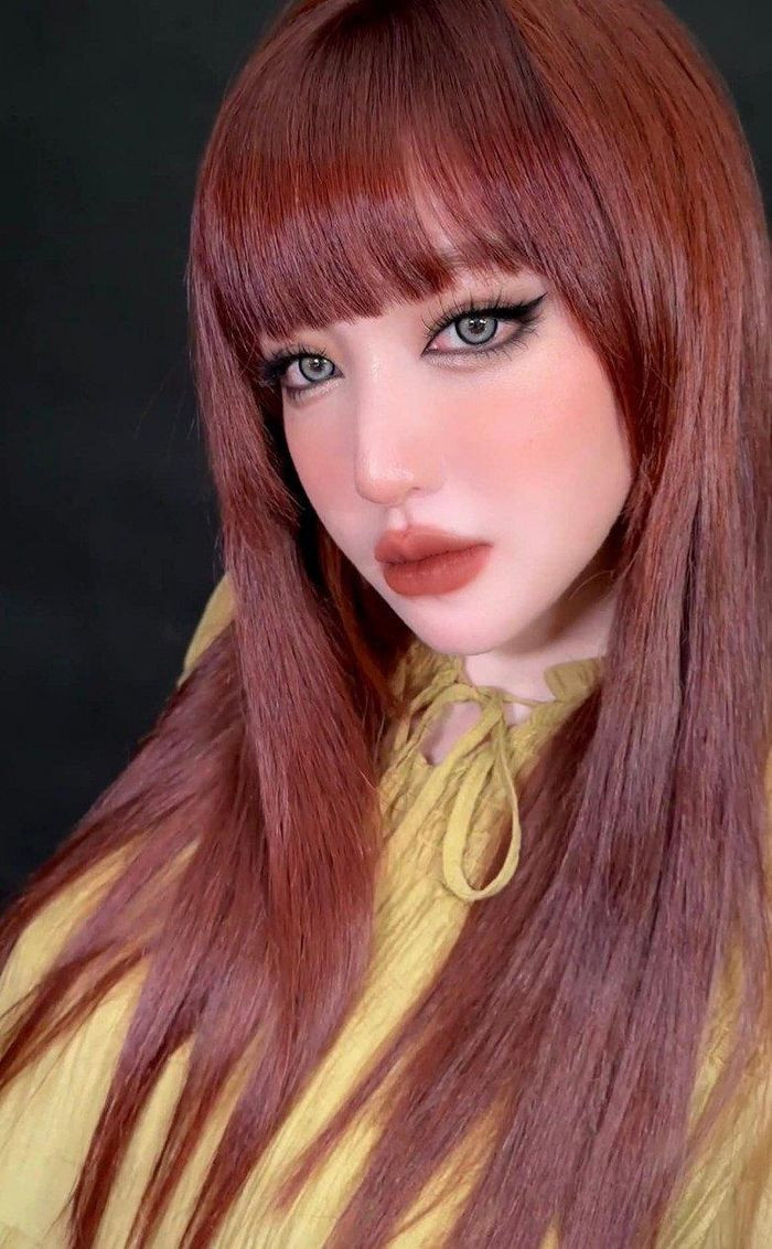 Mới đây, "hot girl ngực khủng" Sài Thành lại tiếp tục khiến cộng đồng mạng choáng ngợp với hình ảnh ấn tượng của mình.