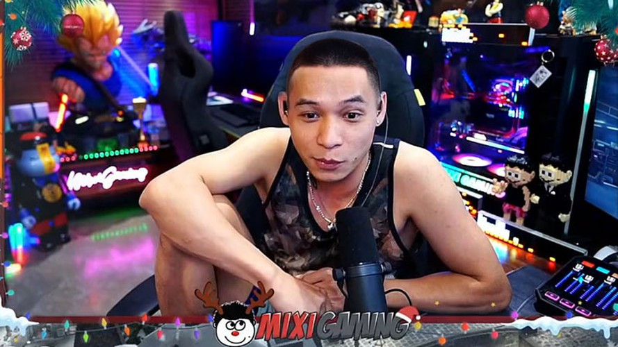 Trước đó, chia sẻ với người hâm mộ trên sóng livestream, Độ Mixi thừa nhận rằng, anh không tự tin khi cắt đầu đinh khi tham gia chương trình Sao Nhập Ngũ.