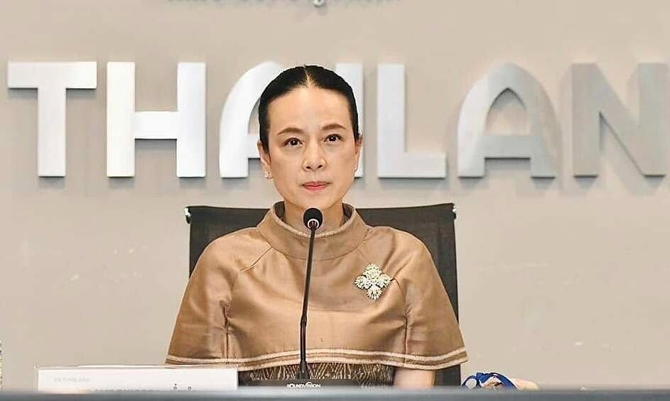 Tài sản giàu có giúp nữ tỷ phú thoải mái chi đậm cho túi xách, đồ hiệu hay những bộ sưu tập trang sức kim cương, bao gồm dây chuyền, bông tai, nhẫn, vòng tay cực lộng lẫy.