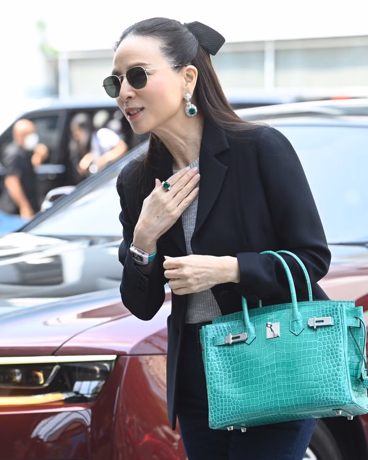 Ngoài tài năng và nhan sắc, Madam Pang còn gây ấn tượng với gia thế cực đình đám.