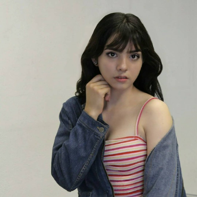 Ngoài những khoảnh khắc thường xuyên xuất hiện trên trường bắn, Valentina còn đăng tải những clip tập luyện trong phòng gym để phát triển cơ bắp cũng như rèn luyện thể lực. Trong đó, cô chú trọng nhất là các bài tập tạ tay, squat với tạ 120kg,...