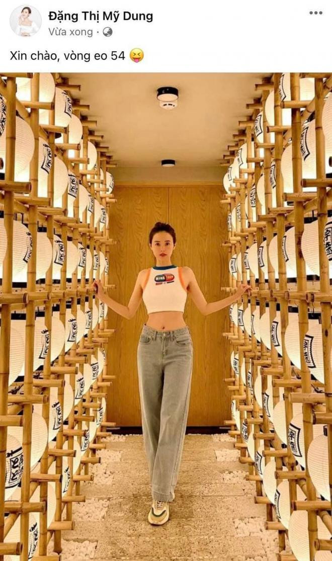 Mới đây, trên trang cá nhân của mình, cựu hot girl Midu vừa chia sẻ lên trang cá nhân hình ảnh vòng eo "con kiến" khiến dân mạng không khỏi ngỡ ngàng.