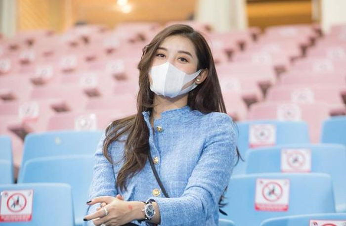 Hiện tại, Á hậu Huyền My vừa đảm nhận vai trò MC chương trình thể thao My Club - một show dành cho những ai yêu mến giải Ngoại hạng Anh phát trên K+ của VTV.