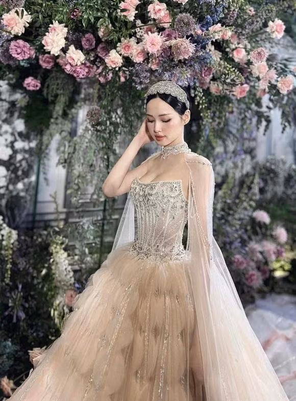 Sắc vóc của Tâm Tít luôn khiến nhiều người phải ghen tị