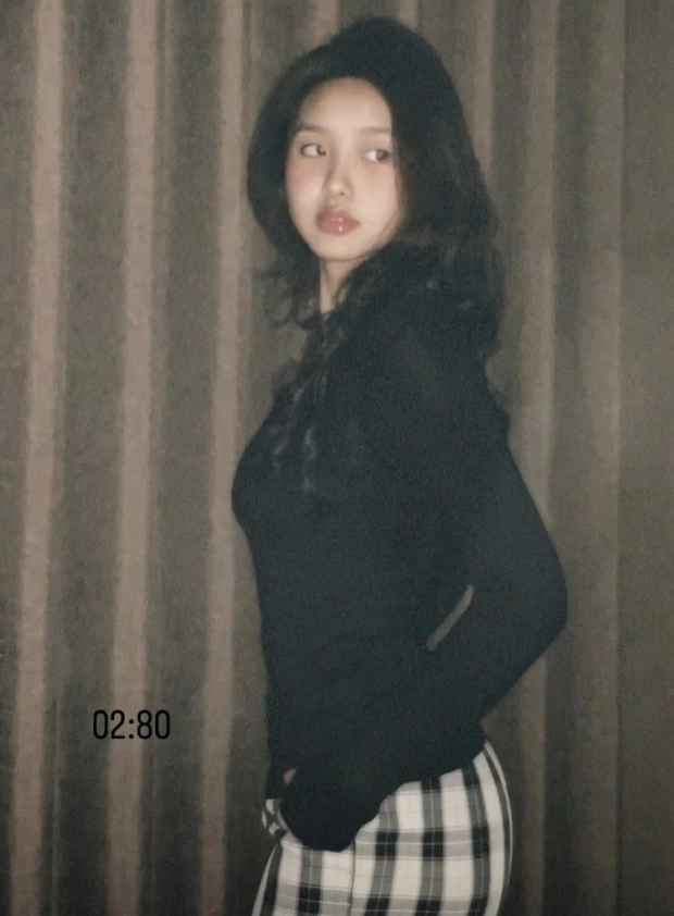 Do lỡ dở chuyện tình cảm nên Kim Huệ dành nhiều thời gian cho con gái để hai mẹ con gần gũi.