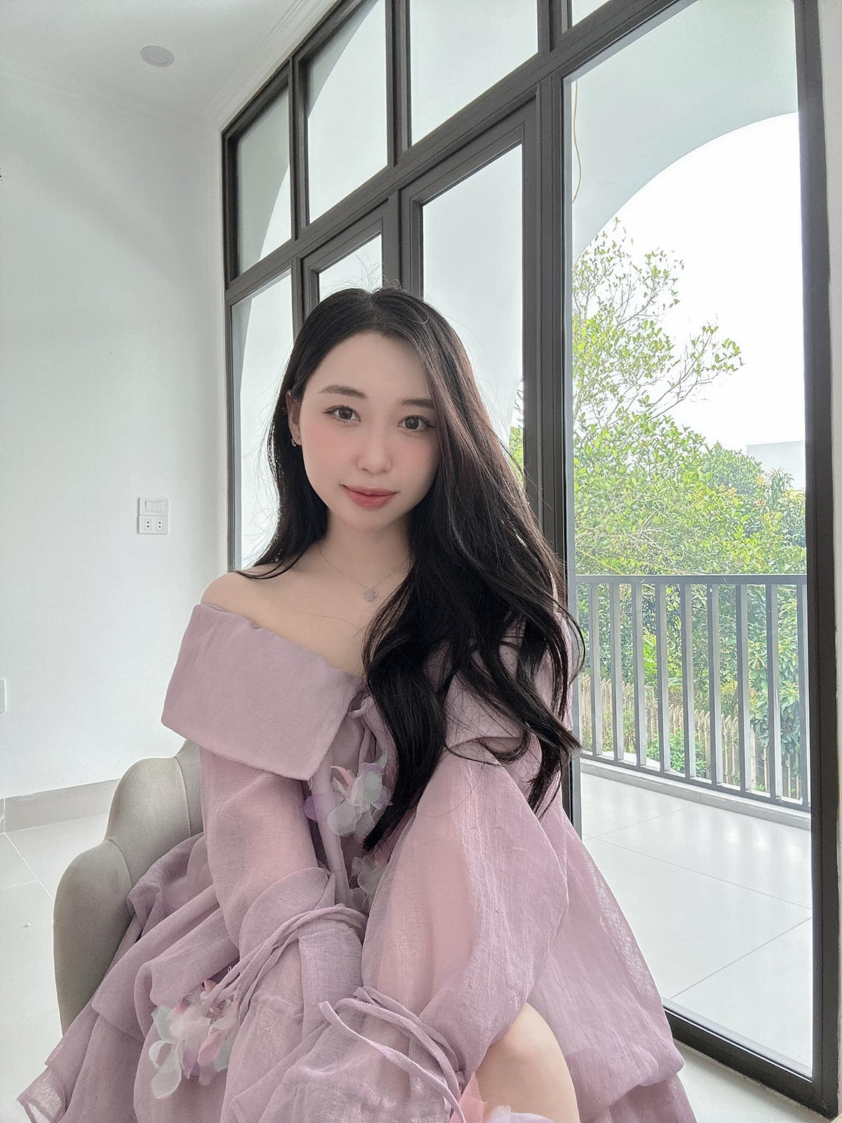 Theo nhiều người, Chubby xứng đáng được đối xử tôn trọng. Cô không hề thiếu sự yêu mến từ những người thực sự quan tâm đến tài năng và con người của cô, không phải là những câu chuyện quá khứ đã qua.