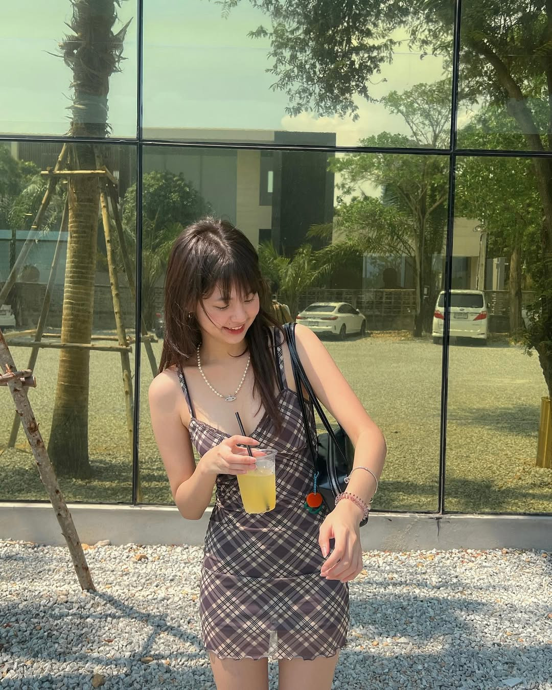 Mooktapa đăng khá ít hình ảnh tại trang cá nhân, chủ yếu là những bức hình check-in khi đi chơi hay ăn uống cùng bạn bè.