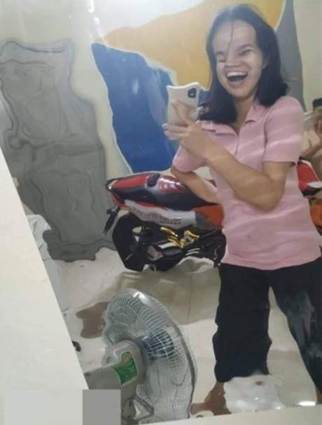 Sau khi bài viết về gương dán tường được chia sẻ, nhiều người đã để lại bình luận thất vọng về chiếc gương này.