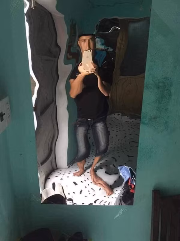 Tuy nhiên, vì tin tưởng vào chiếc gương thần thánh này mà nhiều người đã rơi vào trường hợp "dở khóc dở cười".