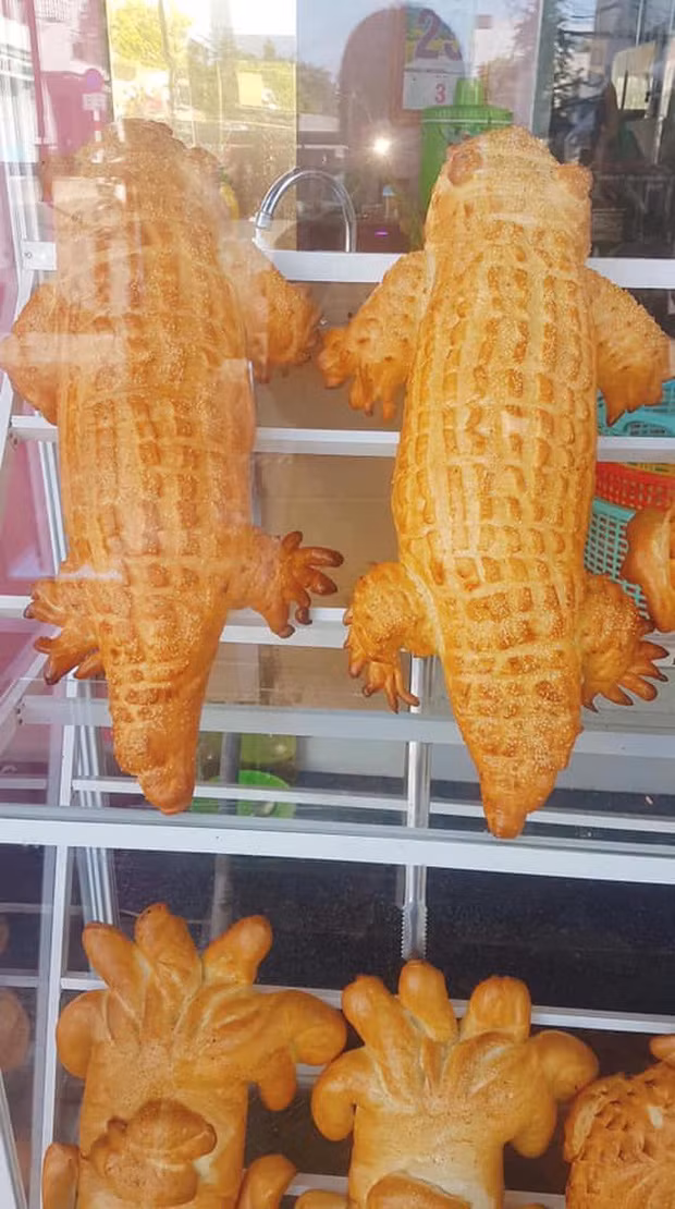 Mới đây nhất, kho tàng bánh mì Việt lại tiếp tục chào đón thêm một sáng tạo có 1-0-2.