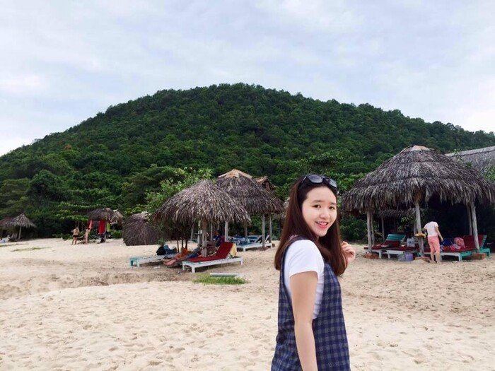 Còn nhớ sau khi Xuân Trường cùng U23 Việt Nam trở về từ Thường Châu sau kì tích về nhì, Nhuệ Giang từng bị netizen ném đá dữ dội vì hành động được cho là mất lịch sự với fan của bạn trai.