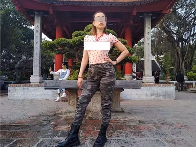 Nhận về vô số gạch đá, trong một chia sẻ cách đây không lâu, chị C. từng khẳng định: "Cơ thể con người chỉ một bộ phận duy nhất được xem là nhạy cảm và cần phải che đậy chính là bộ phận sinh dục. Vì vậy, tôi chưa bao giờ sử dụng qua bất cứ thứ gì gọi là áo ngực, bởi tôi cho rằng ngực là bộ phận đáng được thể hiện tự do ở nơi công cộng...