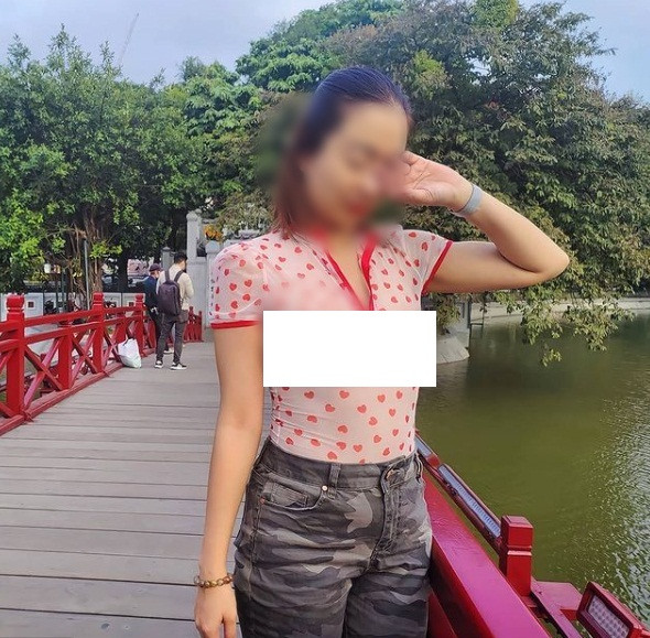 Còn với dân mạng, sau khi những bức ảnh chị L.B.C đăng tải, nhiều người tỏ ra phẫn lộ và đặt dấu hỏi cho cách nhìn nhận về bản thân và cái đẹp.