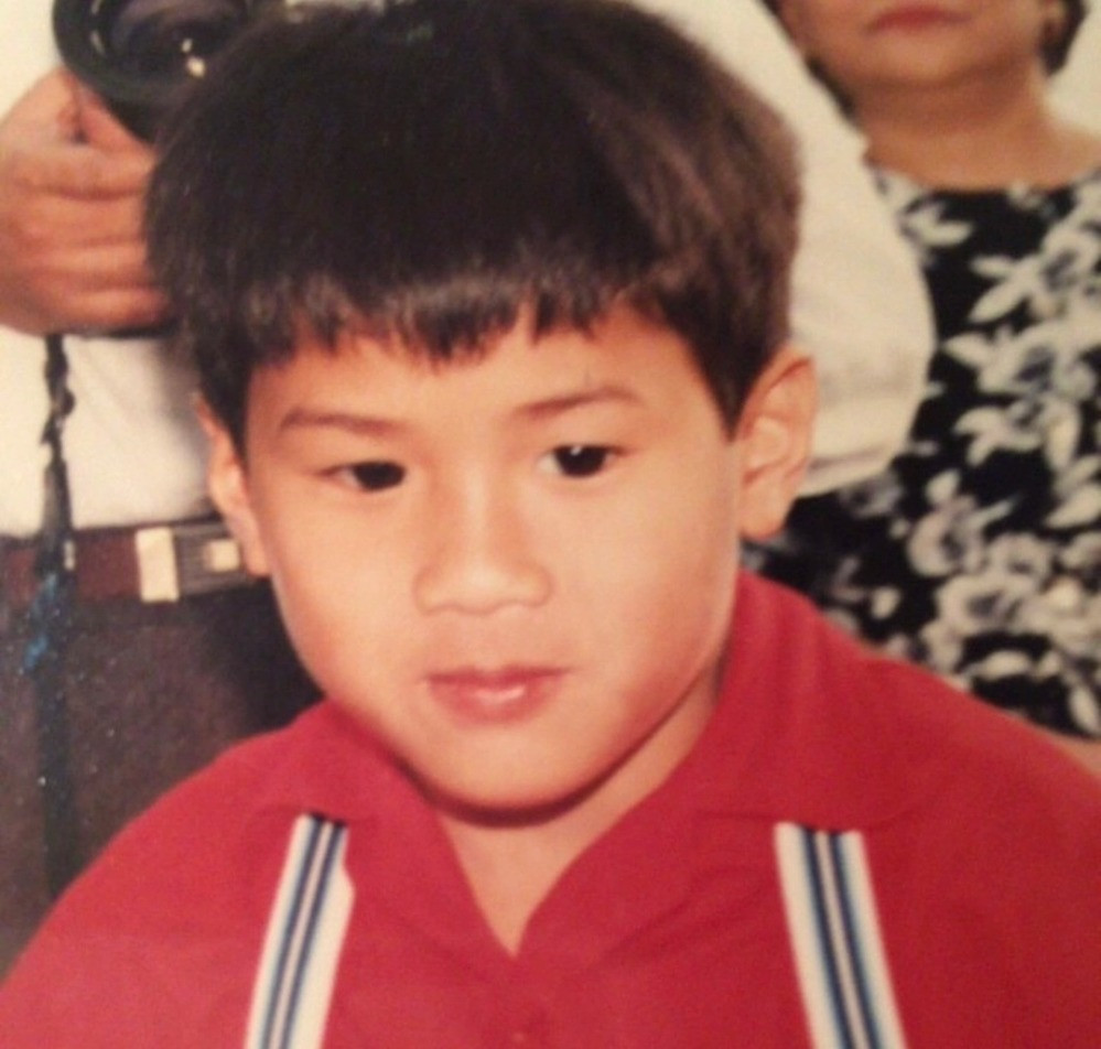 Phillip Nguyễn thành thạo 2 ngoại ngữ là Tagalog và tiếng Anh. Thời điểm còn tham gia học ở Philippines, anh học chuyên ngành Quan hệ quốc tế sau đó về nước và trở thành doanh nhân có tiếng.