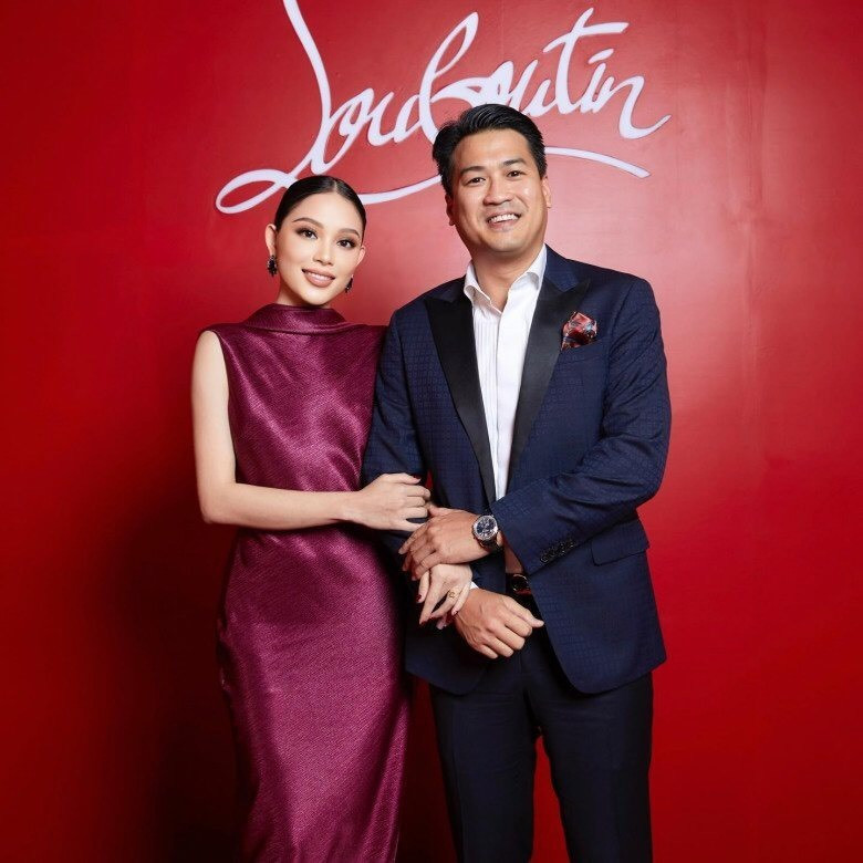 Nhìn khoảnh khắc đó với hiện tại, nhiều người cho rằng, chồng Linh Rin đã dậy thì thành công, lúc nhỏ kháu khỉnh điển trai bao nhiêu thì lớn lên vẫn bảnh bao, lịch lãm bấy nhiêu. Chàng trai này ngoài ngoại hình còn có học thức cực kỳ ấn tượng.