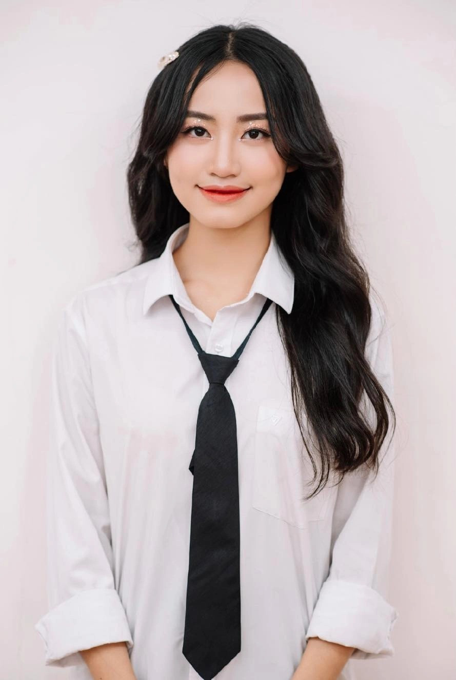 Nhân vật khiến ai nấy đều xôn xao là Đỗ Bảo Thục Anh, học sinh lớp 12G1, trường THPT Newton (Hà Nội).