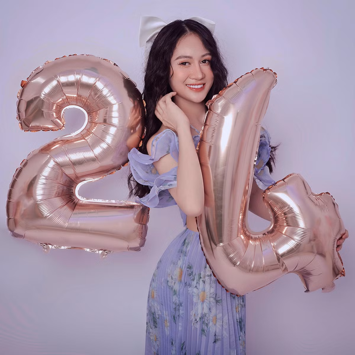 Nhan sắc tuổi 24 của Minh Hằng.