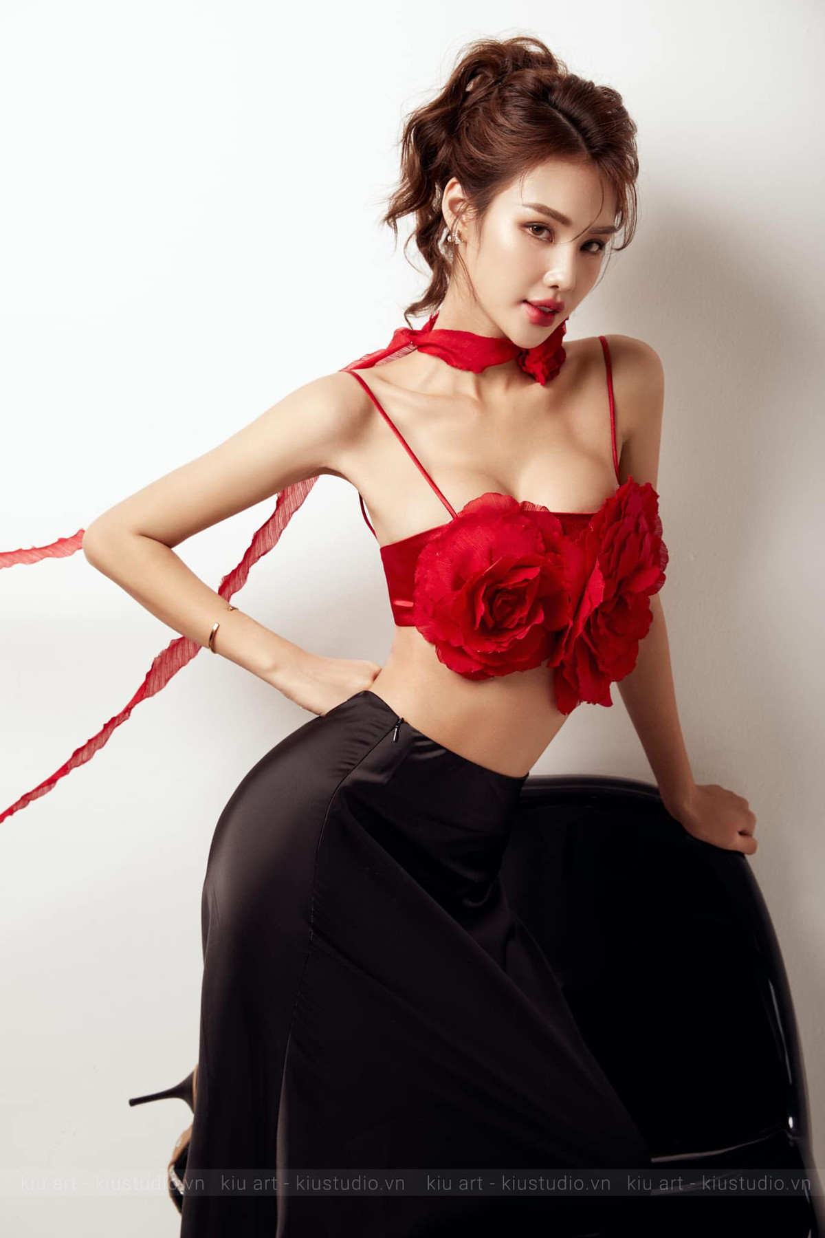 Để chuẩn bị cho cuộc thi nhan sắc này, Huyền Trang chăm chỉ tập luyện thể thao để cải thiện vóc dáng, nâng cao sức khỏe. Từ một cô gái có thân hình mảnh mai, nhỏ bé, giờ cô sở hữu vóc dáng khỏe khoắn, quyến rũ hơn.