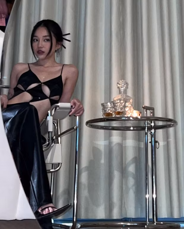 Tất nhiên, sự thay đổi phong cách này của nữ streamer Linh Ngọc Đàm khiến dân mạng phải "ngỡ ngàng ngơ ngác".