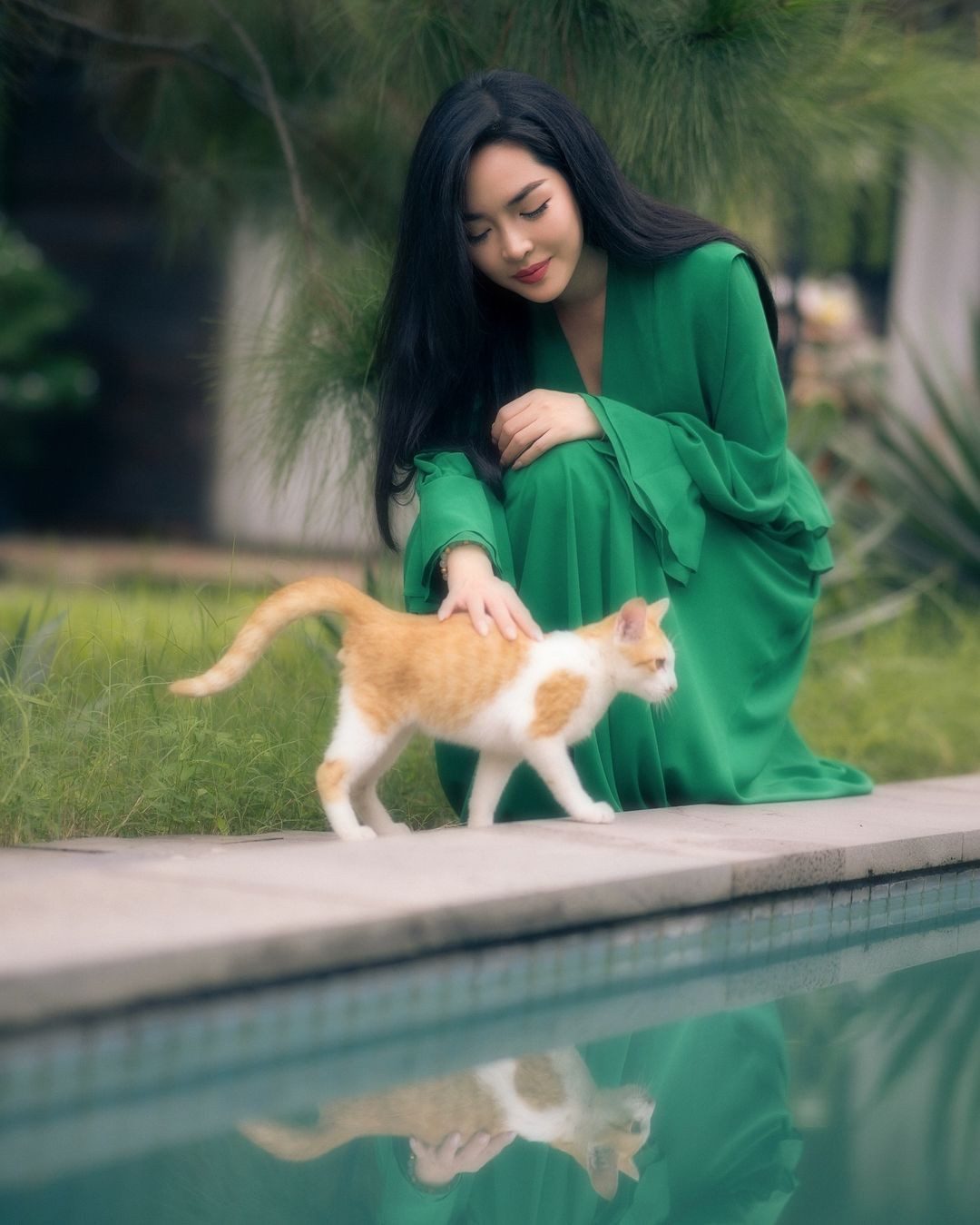 Thanh Quỳnh được ưu ái gọi với danh xưng “siêu phẩm thẩm mỹ Nam Định”, “nữ hoàng thẩm mỹ”… vì nhan sắc đẹp xuất sắc.