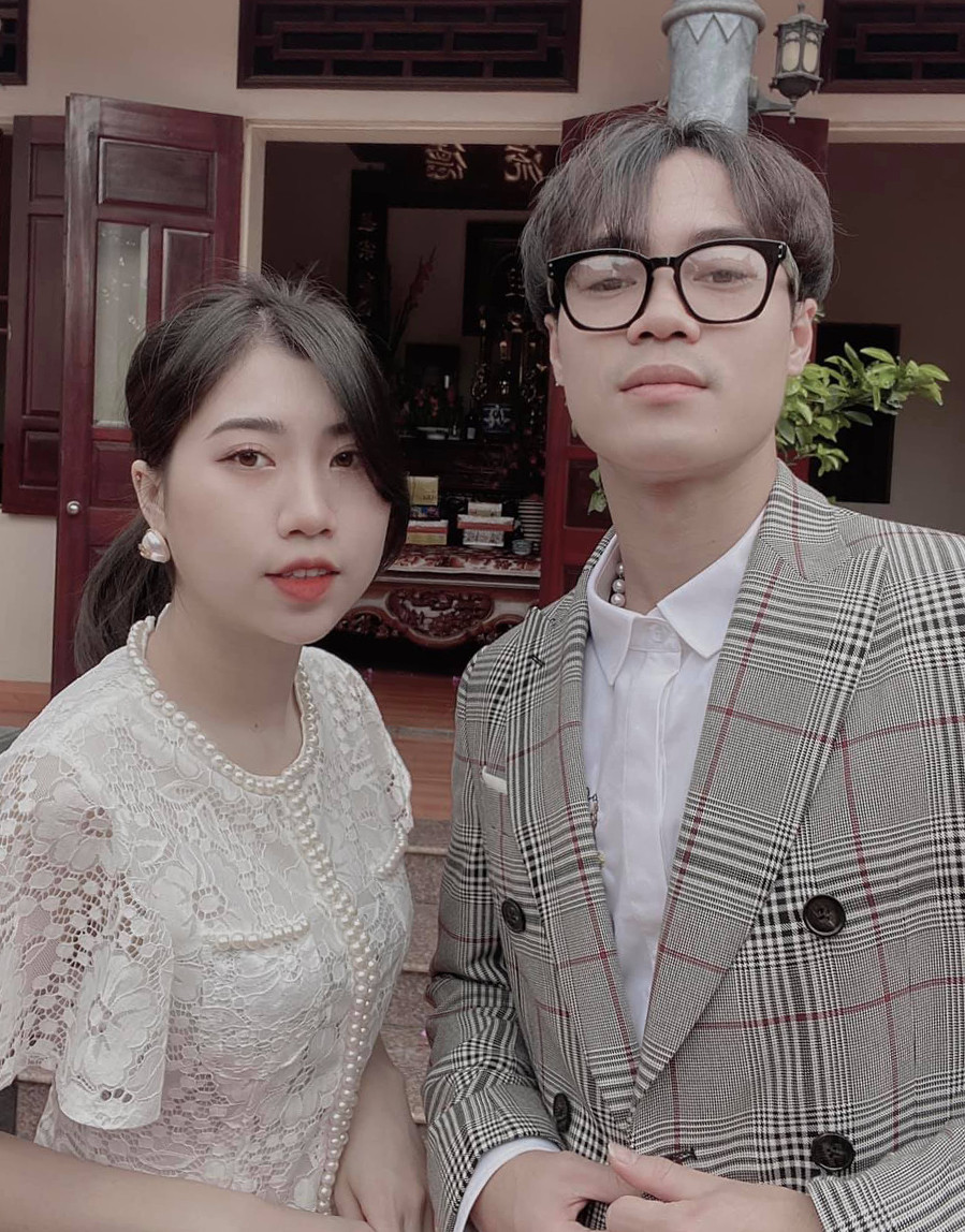 Mới đây trên trang cá nhân, em gái tiền đạo Nguyễn Văn Toàn là Nguyễn Nụ đã có bài viết "rao bán" chính anh trai một cách vô cùng công khai gây chú ý khắp cõi mạng.