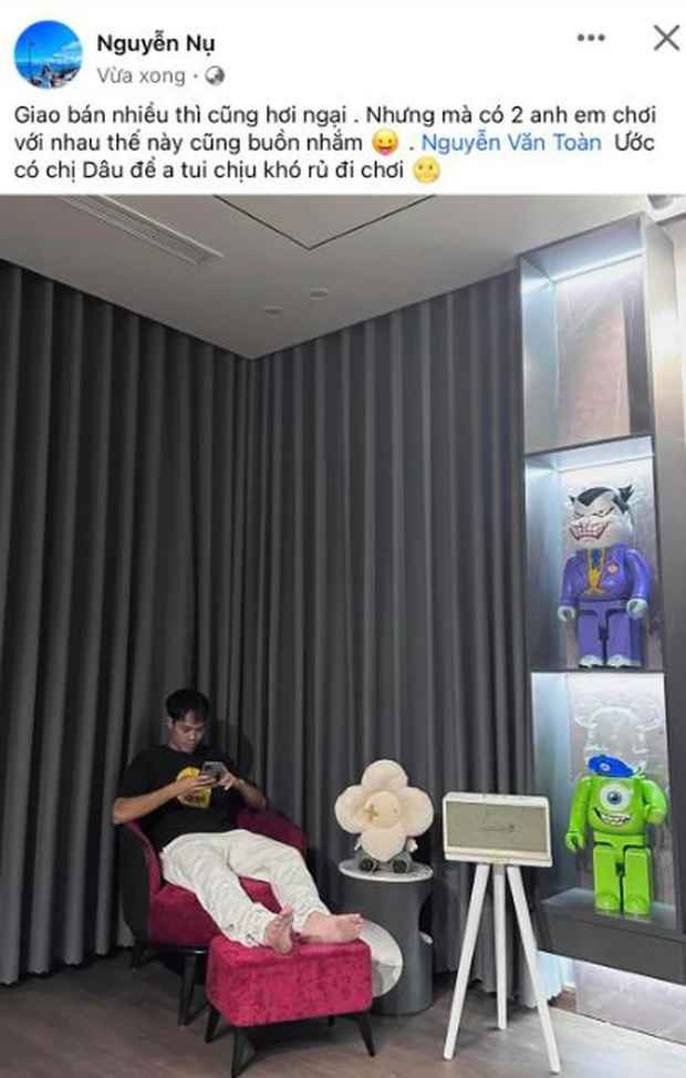 Cụ thể, Nguyễn Nụ viết: "Rao bán nhiều thì cũng hơi ngại, nhưng mà có 2 anh em chơi với nhau thế này cũng buồn lắm. Ước có chị dâu để anh tôi rủ đi chơi".