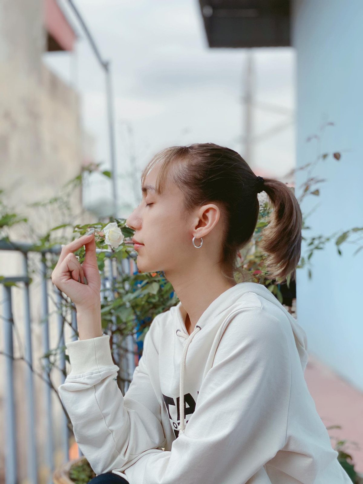 Sau khi chính thức sống với giới tính thật, Lynk Lee dường như được "bung lụa", vô tư thể hiện cá tính của bản thân.