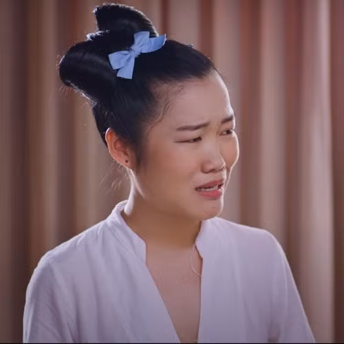 Cách đây chưa lâu, Lê Thụy đã xuất hiện trong một cảnh quay của bộ phim ngắn. Một dù cô nàng TikToker chỉ xuất hiện trong một phân cảnh rất nhỏ nhưng lại khiến người xem có những ý kiến trái chiều.