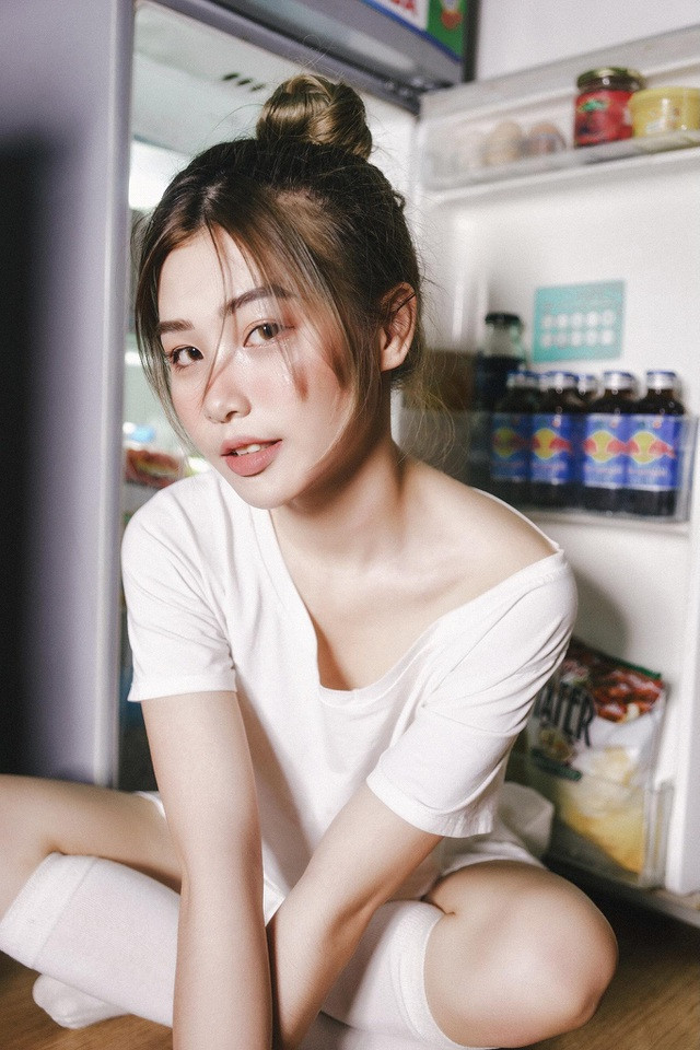 Trước khi bén duyên với nghề người mẫu ảnh, Phương Anh từng là sinh viên chuyên ngành Thanh nhạc của Học viện Âm nhạc Quốc gia Việt Nam.