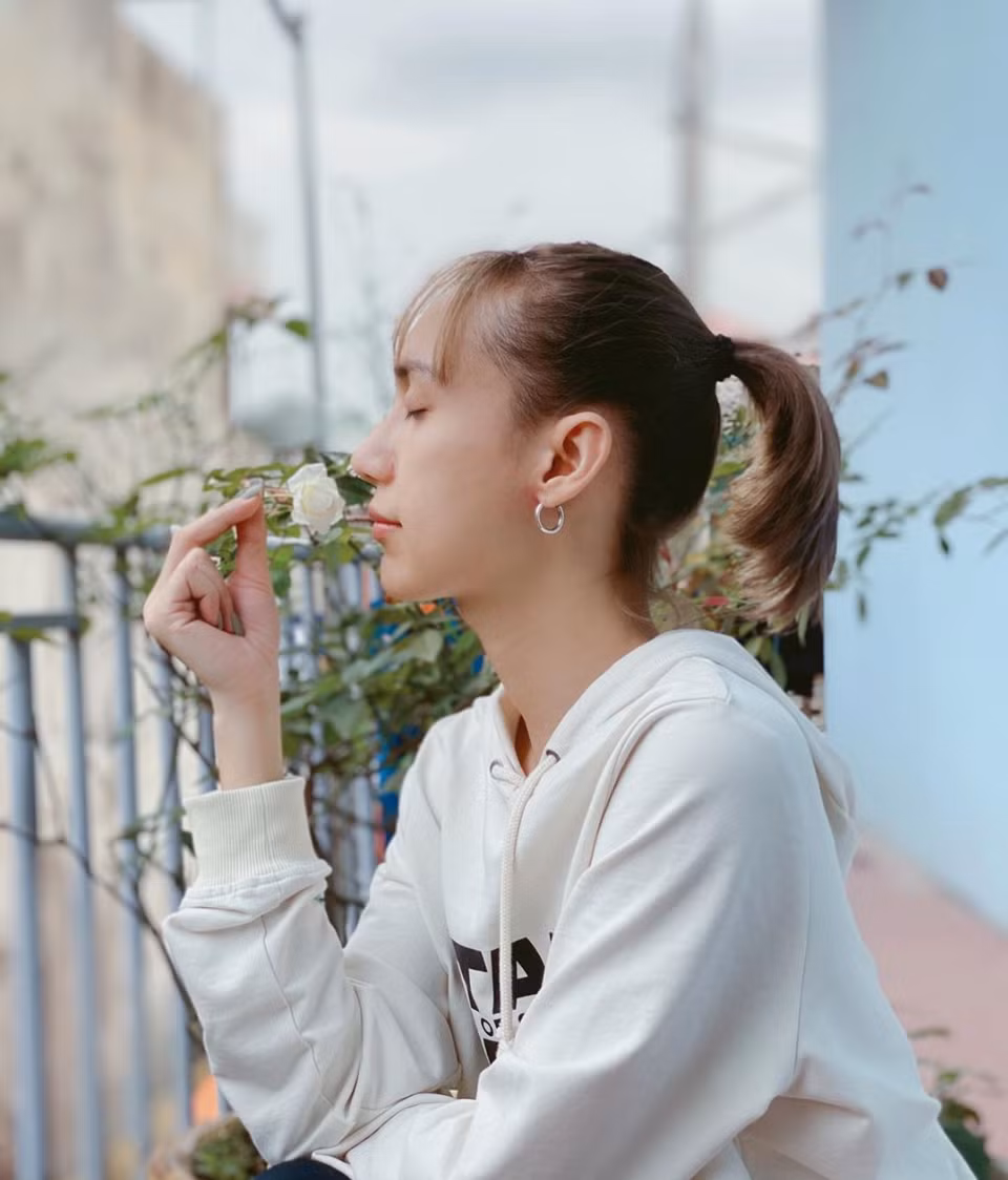 Tuy nhiên, cũng có những bình luận trái chiều và cho rằng anh cố tình tạo chiêu trò để gây chú ý. Trước phản ứng tiêu cực của một bộ phận khán giả, Lynk Lee trả lời: “Không cãi nhau, chúng ta nói chuyện văn minh đi nào”.