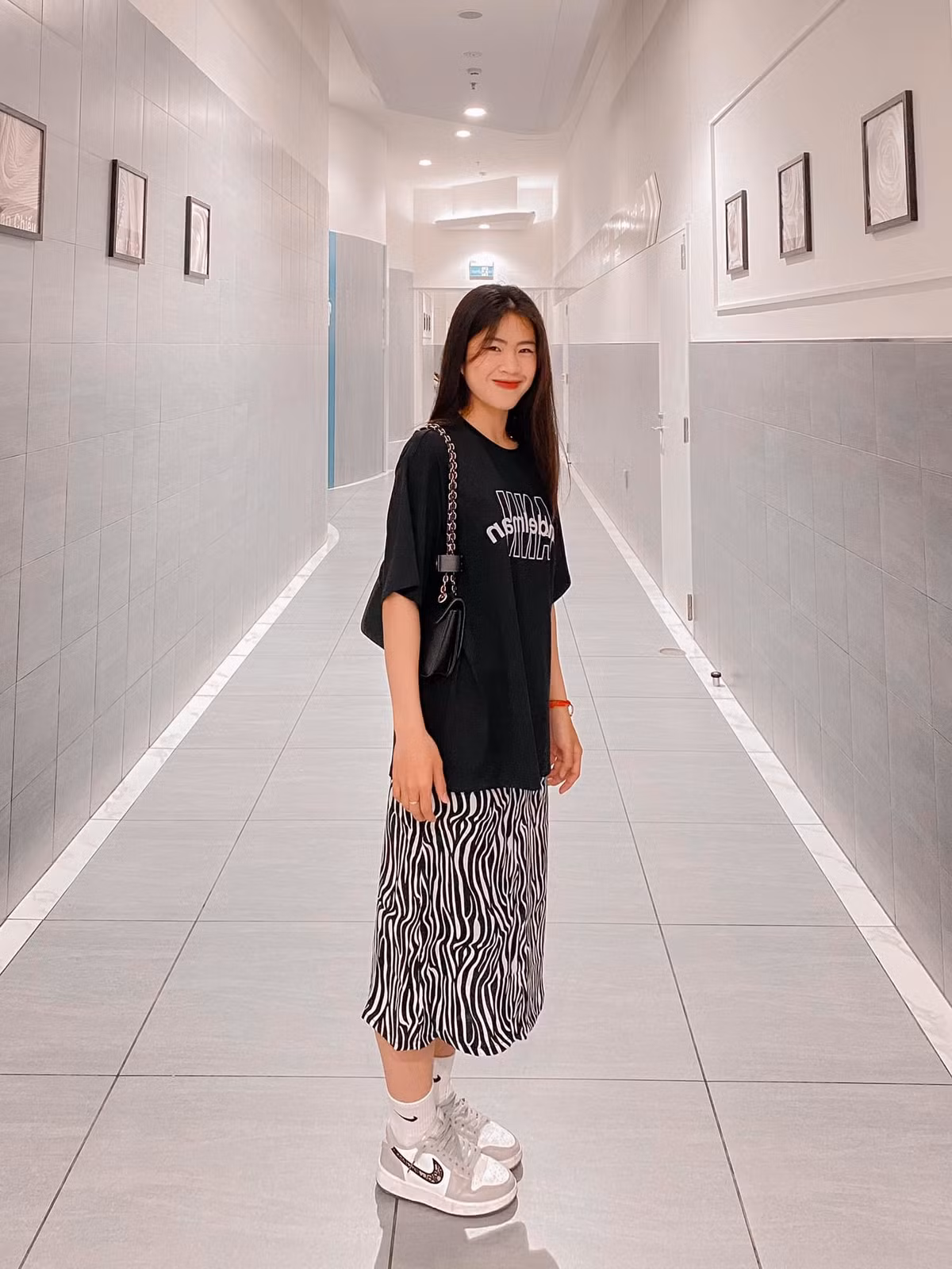 Ở đội tuyển nữ Việt Nam, Thanh Nhã có biệt danh "vợ quốc dân". Dù vậy, "cơn lốc đường biên" của tuyển nữ hiện vẫn chưa có bạn trai.