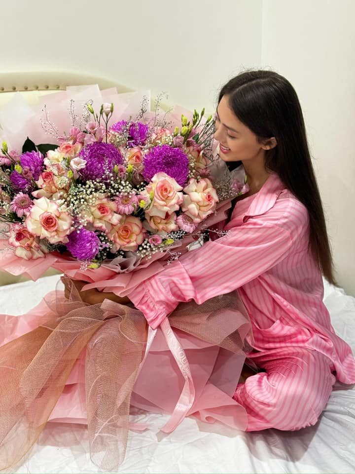 Cùng năm, vợ chồng Tiến Dũng đón con đầu lòng. Đến nay cuộc sống hôn của thủ môn sinh năm 1997 luôn khiến dân mạng ngưỡng mộ.