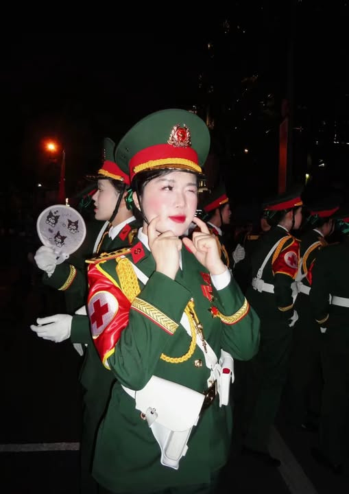 Diễm Quỳnh cùng các đồng đội bắt đầu tập luyện từ tháng 11/2024, mỗi ngày tập luyện 7 tiếng rưỡi.