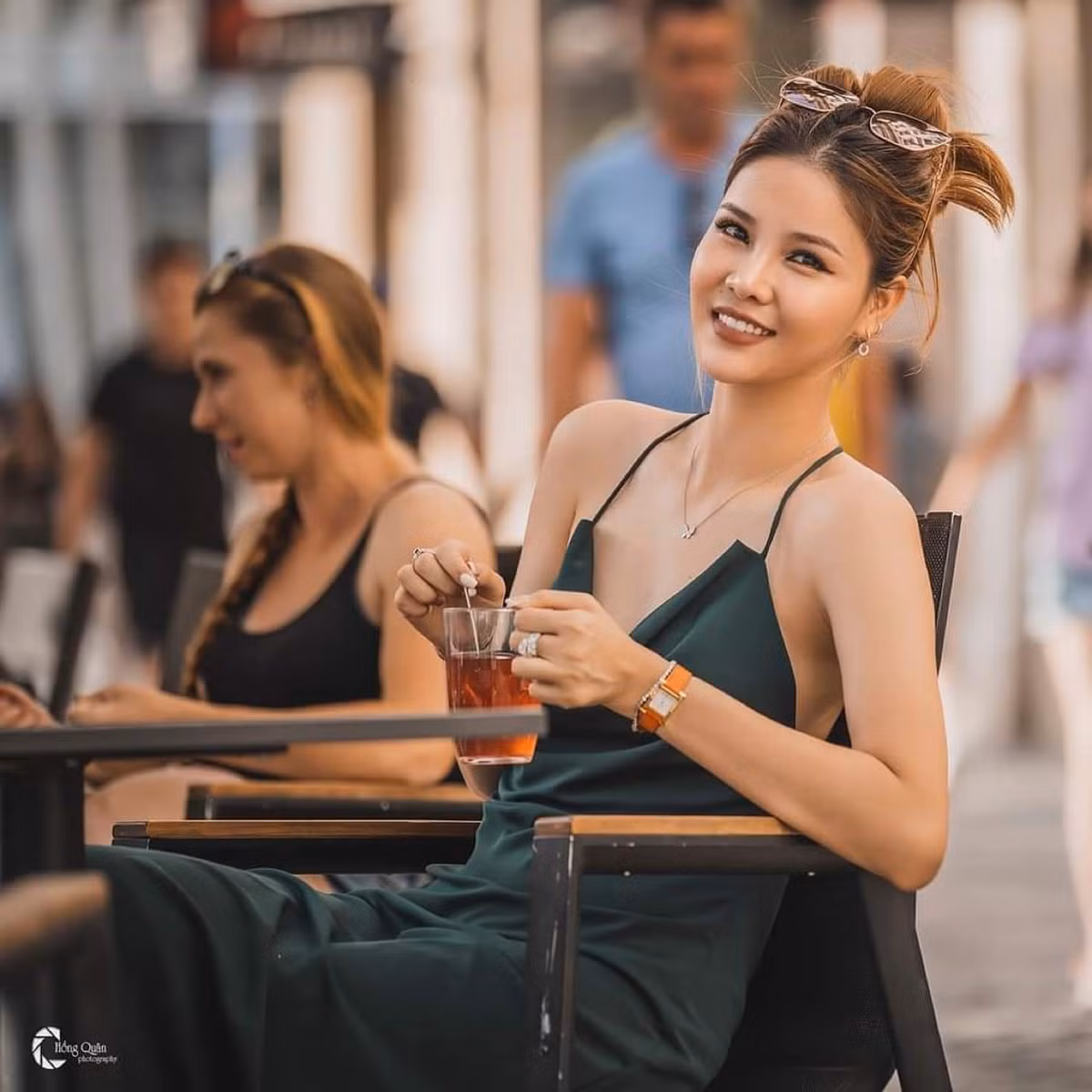 Gương mặt ngày càng xinh đẹp, thanh thoát hơn Kỳ Hân sau khi động dao kéo.