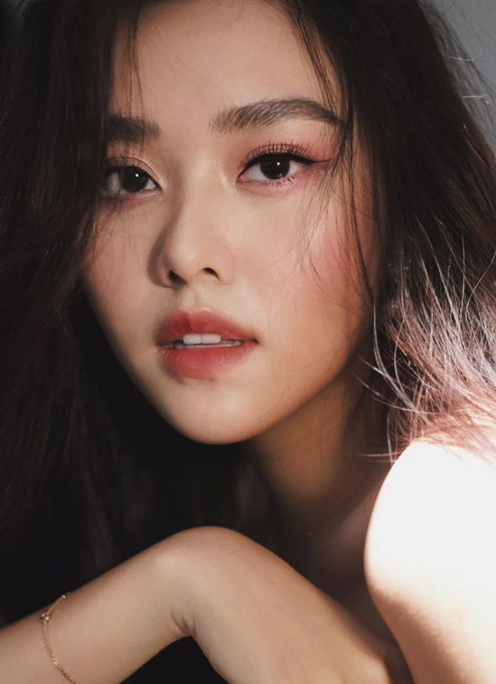 Với lợi thế về hình thể như gương mặt xinh đẹp nổi bật, ngoại hình chuẩn, vốn tiếng Anh lưu loát, Tường San được đánh giá là người đẹp hội tụ đủ các tố chất cần có để đáp ứng tiêu chí của cuộc thi Hoa hậu Quốc tế.