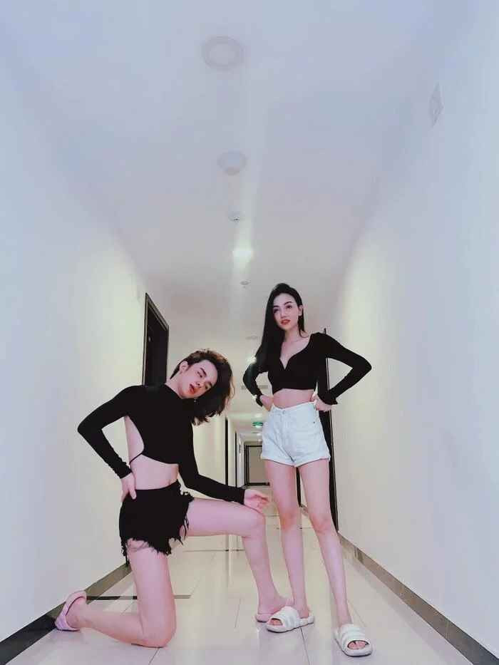 Có thể hiểu cảm giác hoang mang, lo lắng tột độ của "hot TikToker" Trần Đức Bo khi nhận giấy khám sức khỏe nghĩa vụ quân sự.