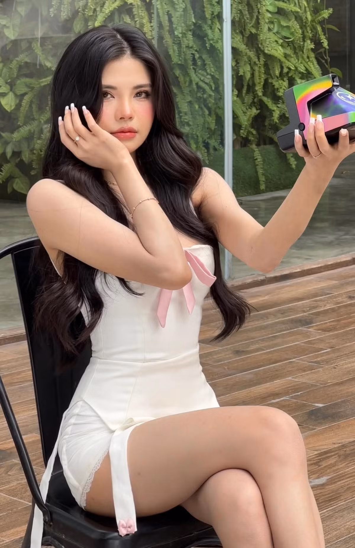 Bên cạnh những bình luận hài hước và những lời chúc mừng sinh nhật dành cho Mai Dora, nhiều fan hâm mộ cũng bày tỏ sự ngưỡng mộ đối với tình cảm mà cả hai dành cho nhau.