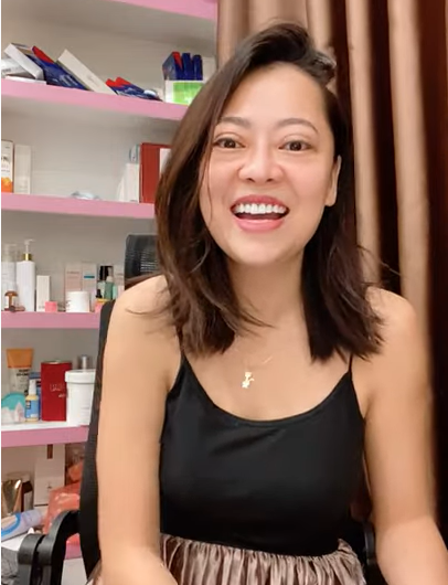 Về chuyện đời tư, Ngọc Nguyễn khá thoải mái khi nhắc đến chuyện đã từng đổ vỡ hôn nhân, có các phát ngôn về chuyện tình cảm cực chất. Cô từng tuyên bố "lấy nhiều chồng không mệt, ở với một người chồng không tốt thì mới mệt", liên tục lấy chồng nên chẳng bao giờ bị giục lấy chồng, và khi nào gặp được người xứng đáng thì hãy lấy. Cô cũng chia sẻ thêm, mỗi khi giận nhau với người yêu thì lao vào nịnh ngay để mọi chuyện êm xuôi mới là cách tốt nhất.