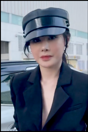 Vào lúc còn yêu nhau, một trong những lý do khiến hot girl Bella phải chịu áp lực đến từ việc cô nàng thường xuyên bị soi nhan sắc ngoài đời. Nhiều fan rap đã để lại bình luận hơi hướng body shaming đến bạn gái cũ Karik.