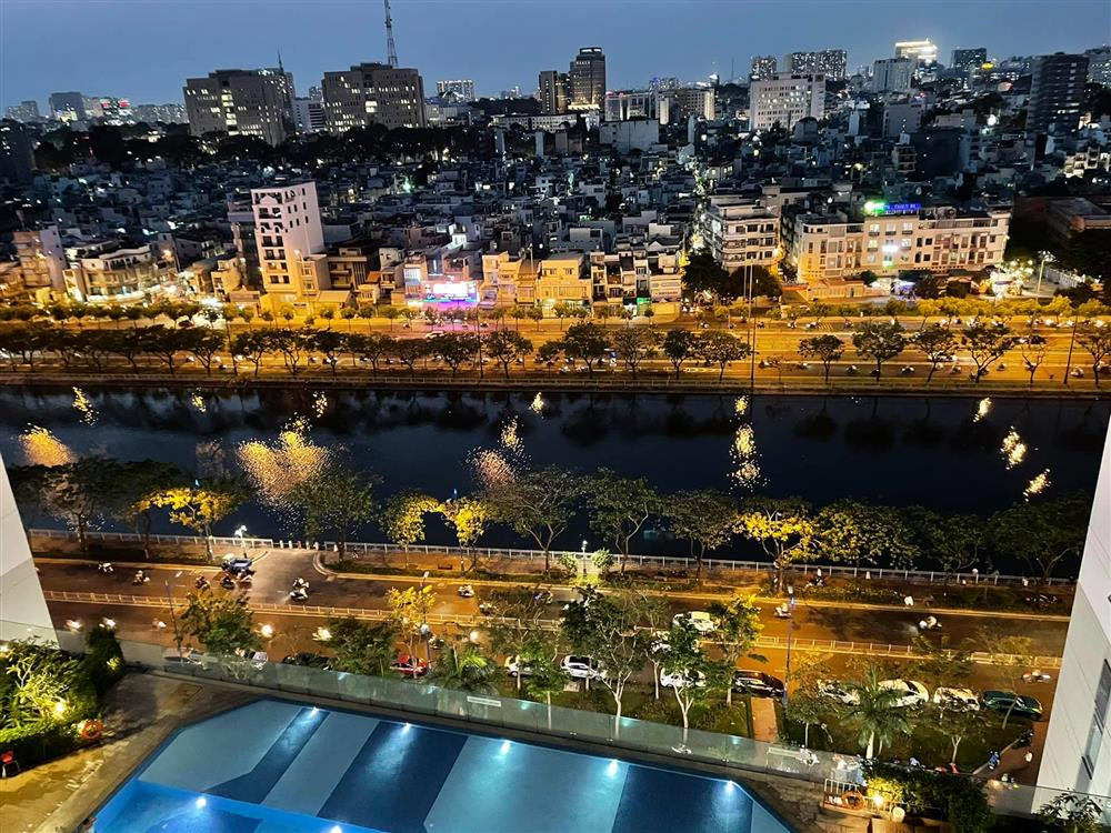 Chưa dừng lại, Midu còn được biết là hot girl đời đầu sở hữu khối bất động sản khủng lồ với nhiều căn chưng cư cao cấp.