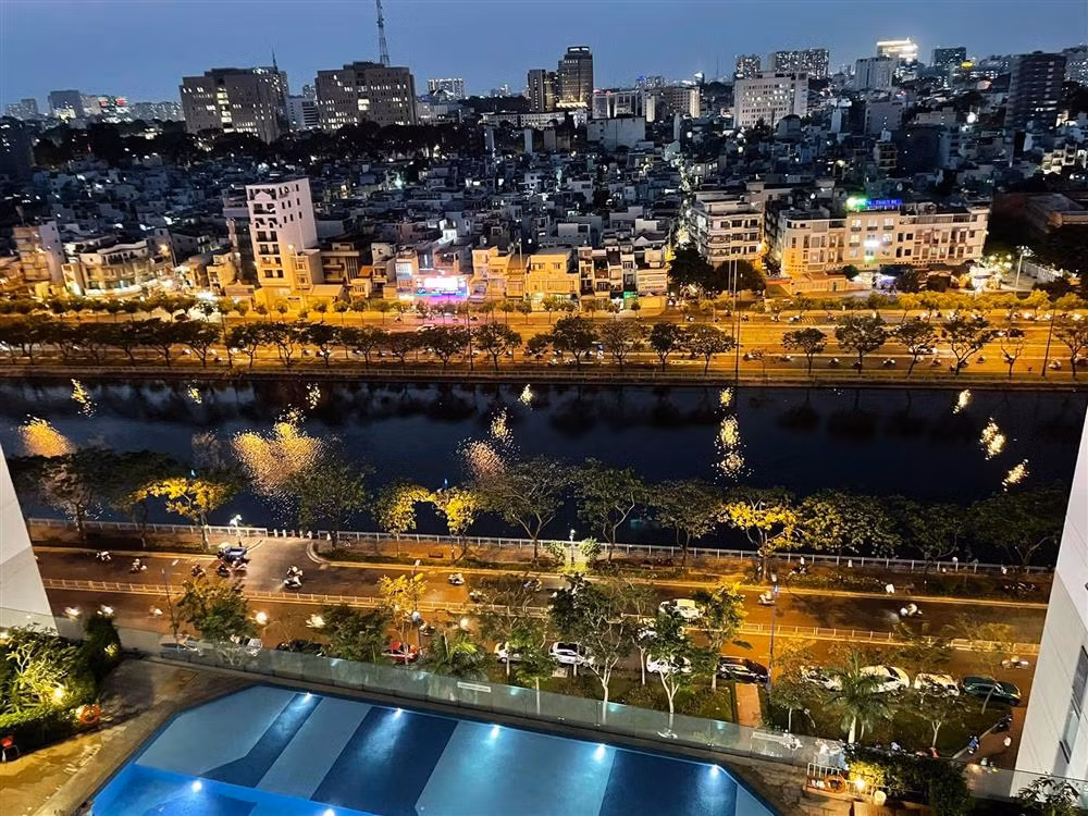 Chưa dừng lại, Midu còn được biết là hot girl đời đầu sở hữu khối bất động sản khủng lồ với nhiều căn chưng cư cao cấp.