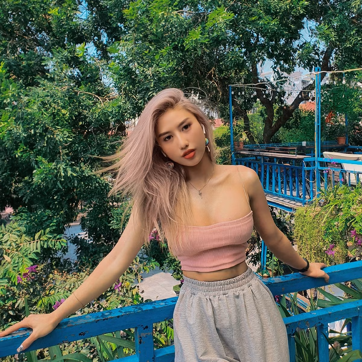 Trang Lê thường xuyên có những bài viết chia sẻ bí quyết tập luyện giữ dáng rất bổ ích, được nhiều người quan tâm.