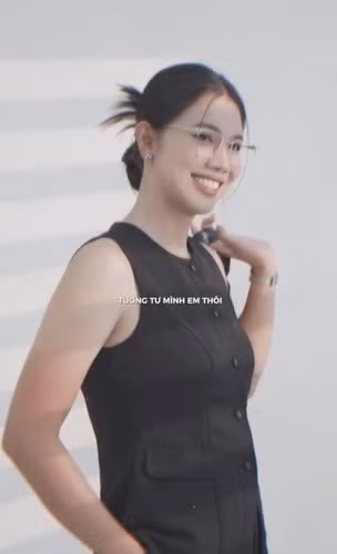 Ánh Viên đã chủ động chia sẻ thông tin tài khoản để người hâm mộ biết đến rộng rãi: "Mọi đóng góp các bạn hãy gửi về tài khoản của BAN CỨU TRỢ TRUNG ƯƠNG - MẶT TRẬN TỔ QUỐC VIỆT NAM".