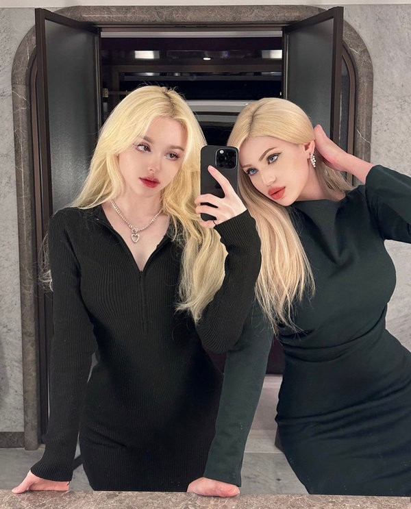 Hai nàng người mẫu Tây được nhận xét đều có nhan sắc nổi bật, cùng theo đuổi phong cách thanh lịch nhưng không kém phần quyến rũ.