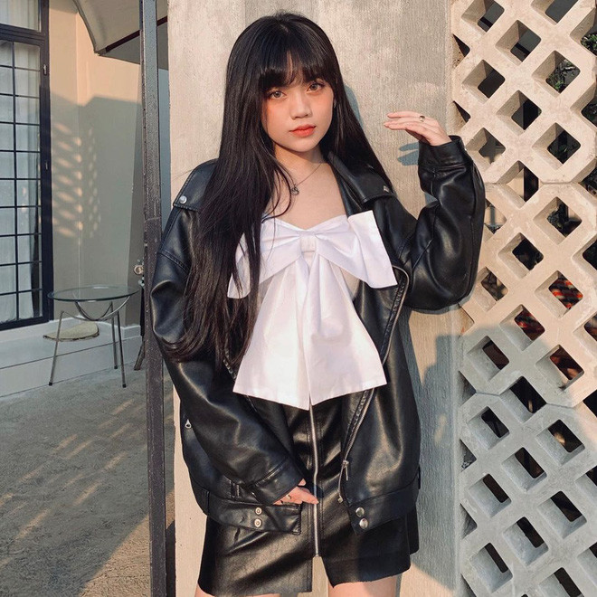 Dù chỉ mới 21 tuổi nhưng Bảo Hân đã khiến nhiều người "lác mắt" bởi vóc dáng phổng phao, quyến rũ bất ngờ.