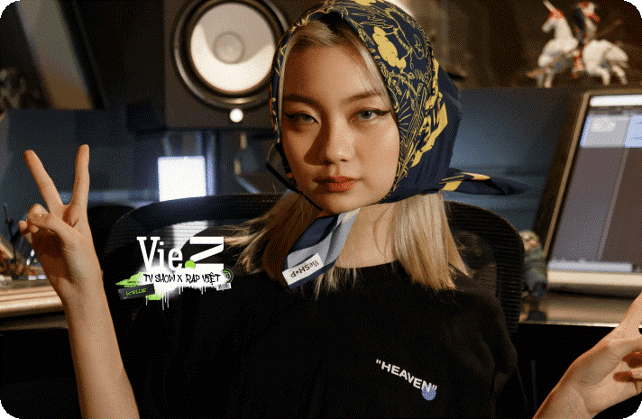 Nhờ sự hỗ trợ của gia đình mà nữ rapper Kellie luôn thoải mái trên con đường theo đuổi nghệ thuật của mình. Cô yêu thích rap bởi qua đó có thể dễ dàng bộc lộ những tâm tư, tình cảm hay những quan điểm cá nhân trong cuộc sống.