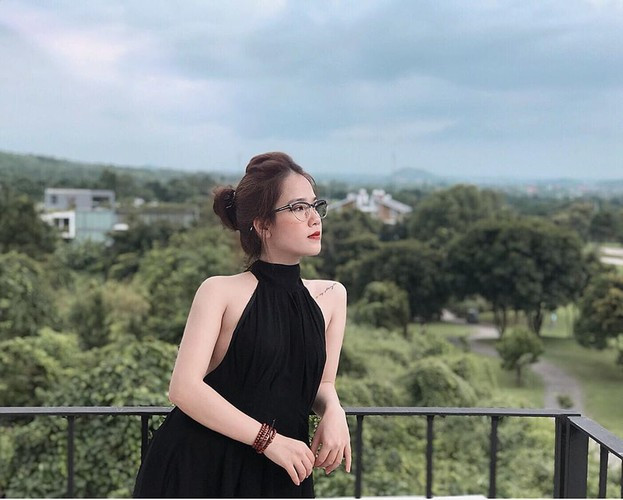 Giữa tháng 3/2022, "cô chủ tiệm nail" cho biết đã đồng ý lời cầu hôn của Anh Tú. "Một chặng đường mới, cảm ơn bạn rất nhiều. Say yes", Huyền My viết.