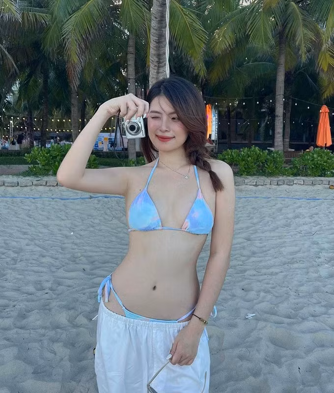 Nhiều ý kiến cho rằng, Thụy Hân sở hữu khuôn mặt có nhiều nét tương đồng với diễn viên hàng đầu Thái Lan - Baifern Pimchanok.