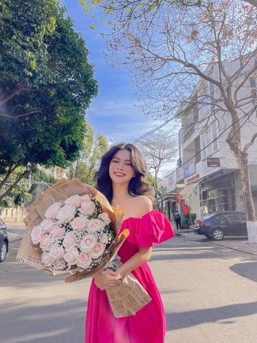 Hiện tại, Thụy Hân có mối tình đẹp với Lê Minh Bình - tiền đạo sinh năm 1999 đang được HAGL cho PVF-CAND mượn thi đấu ở giải hạng Nhất trong 2 mùa giải gần đây.