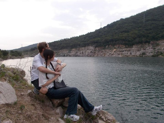 Nếu theo dõi Thanh Giang trên mạng xã hội, người hâm mộ có thể dễ dàng nhận ra những màn tương tác thường xuyên của cô nàng cùng với một chàng trai nước ngoài với vẻ ngoài điển trai.